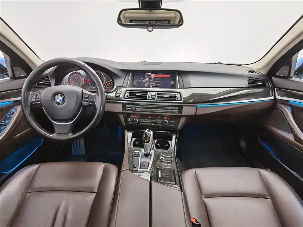 BMW 5 Series 2014 525Li Luxury Design Package фото 5