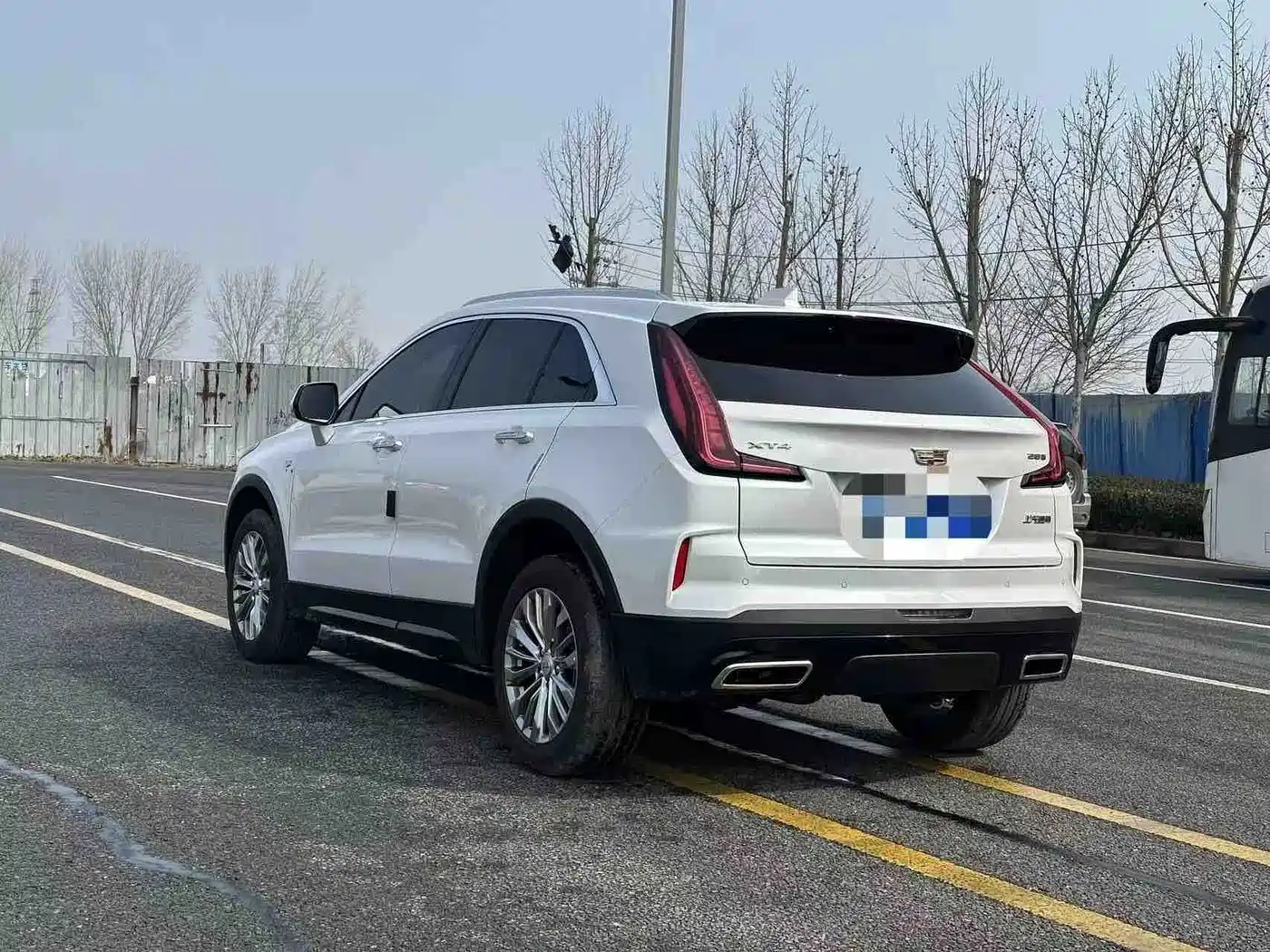 Cadillac XT4 2025 2024 28T 2WD Luxury
