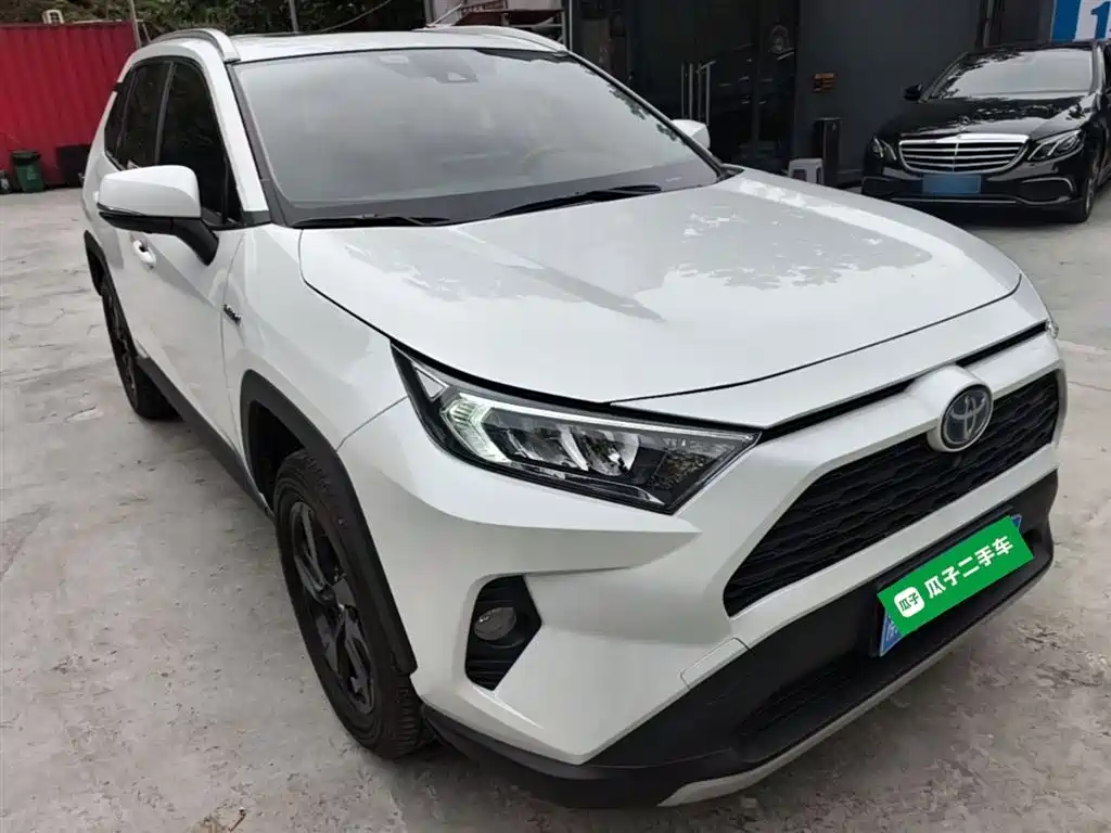 Toyota RAV4 Rongfang 2021 Facelift Hybrid 2.5L E-CVT 4WD Elite PLUS фото 4