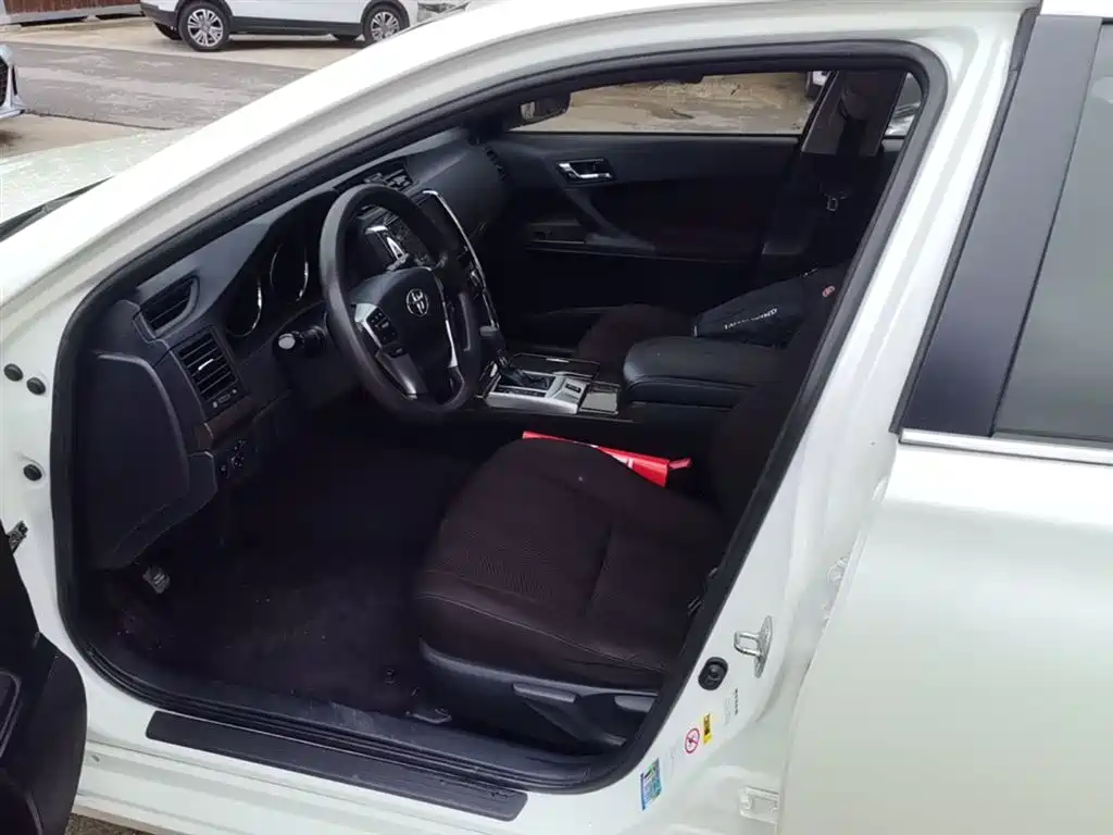 Toyota Reiz 2013 2.5S Elite Edition фото 15