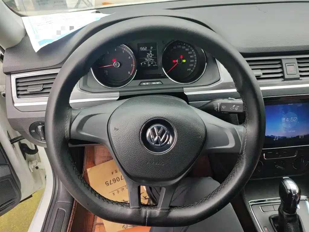 Volkswagen Bora 2018 1.5L Automatic Fashion фото 11