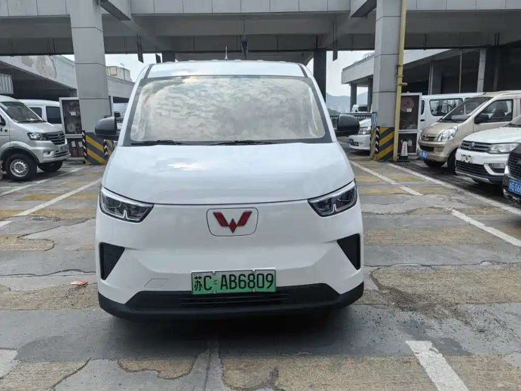 Wuling Motors Wuling Yangguang 2026 2025 400km Bus Comfort Edition