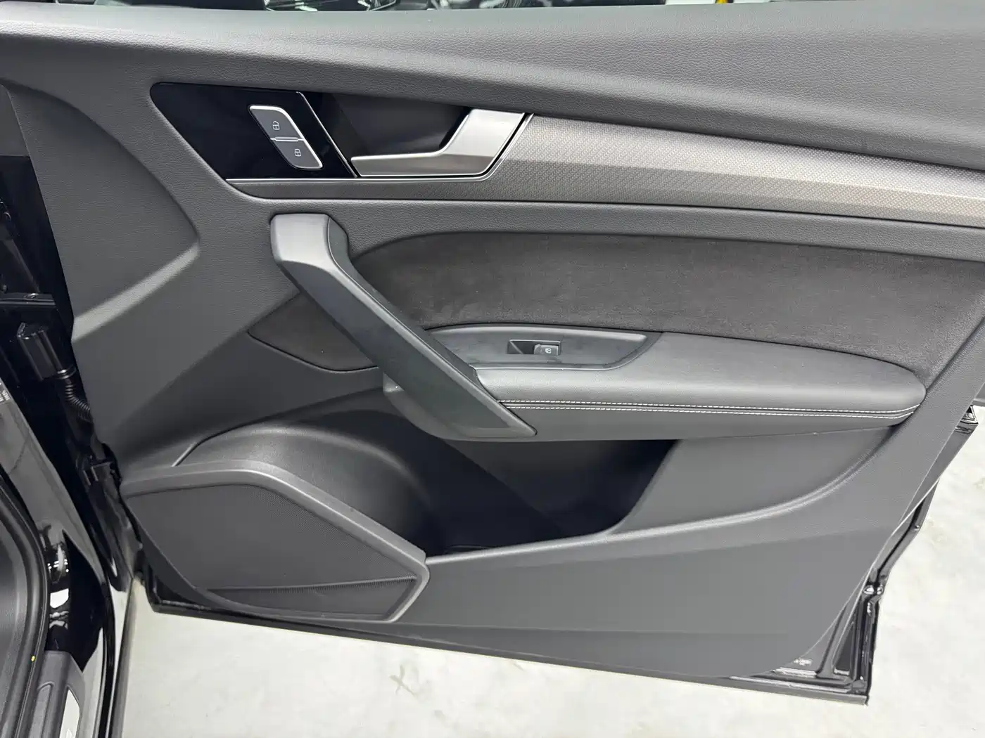 Фото 11 - Audi Q5L