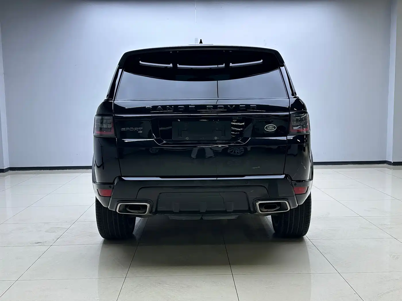 Land Rover Range Rover Sport 2021 3.0 L6 Gloss Black Edition фото 17