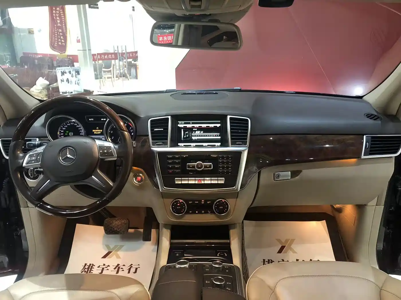 Mercedes-Benz M-Class 2014 ML 400 4MATIC Luxury фото 13