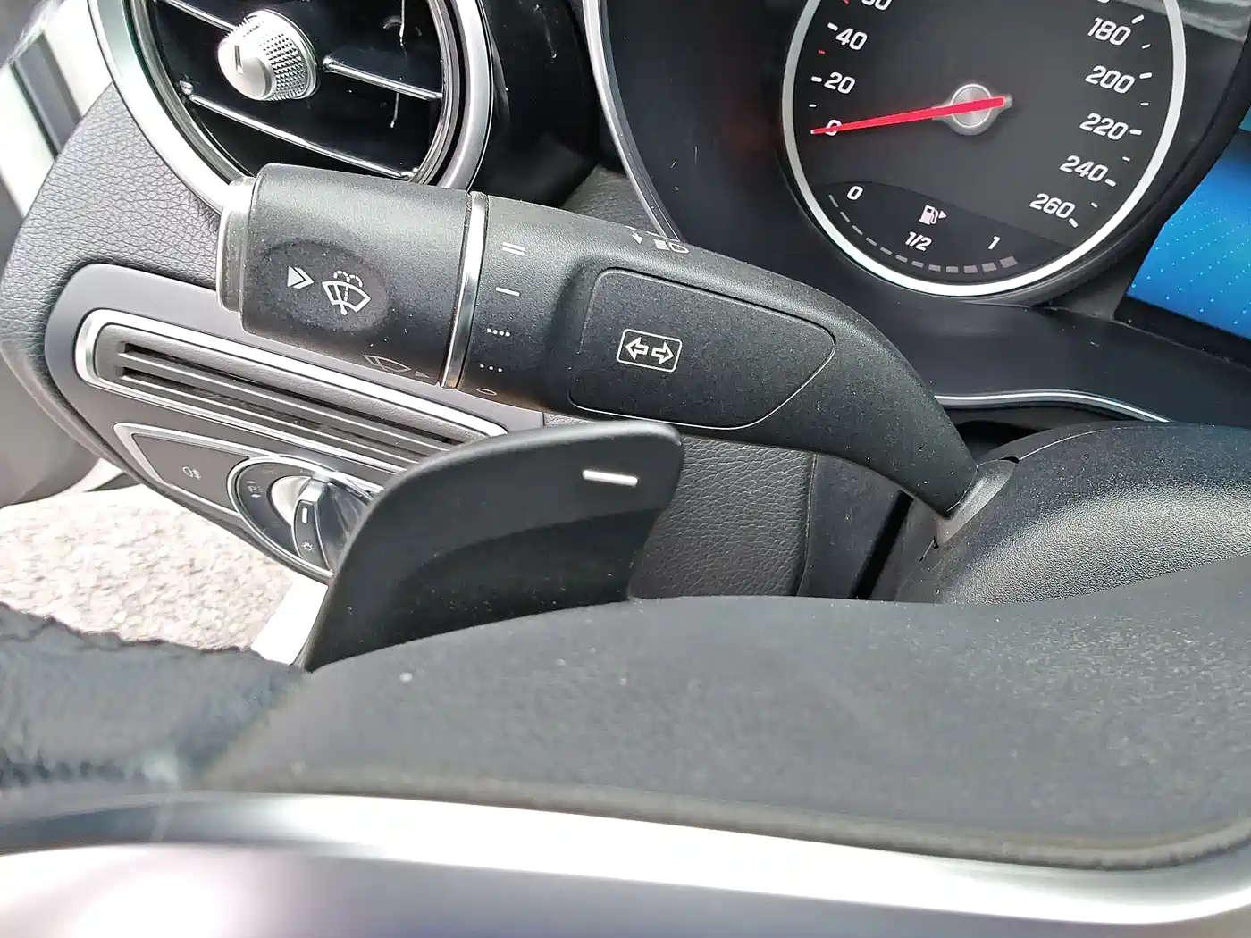 Mercedes-Benz C-Class 2019 C 180 L Fashion Sport Edition фото 17