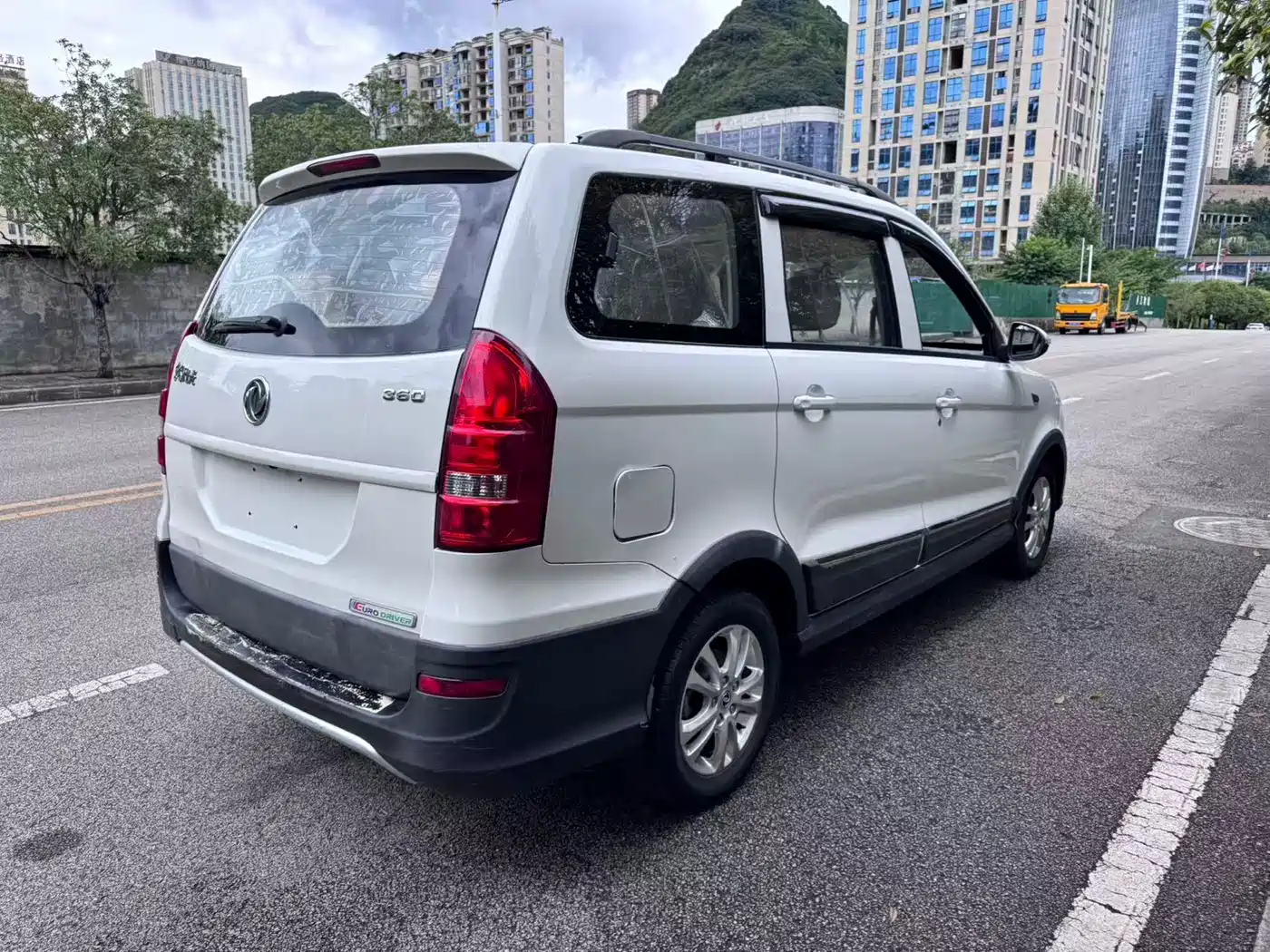 Dongfeng Fengguang Fengguang 360 2015 2015 Model 1.5L Manual Comfort 5-seater China IV