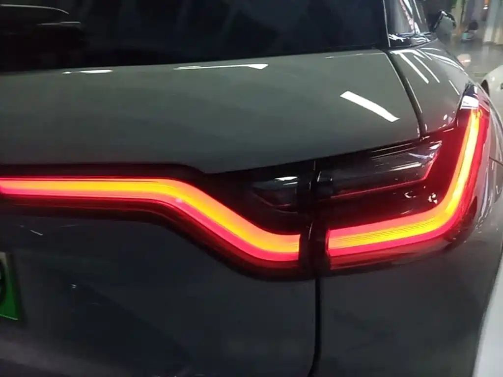 Фото 8 - NIO ES6
