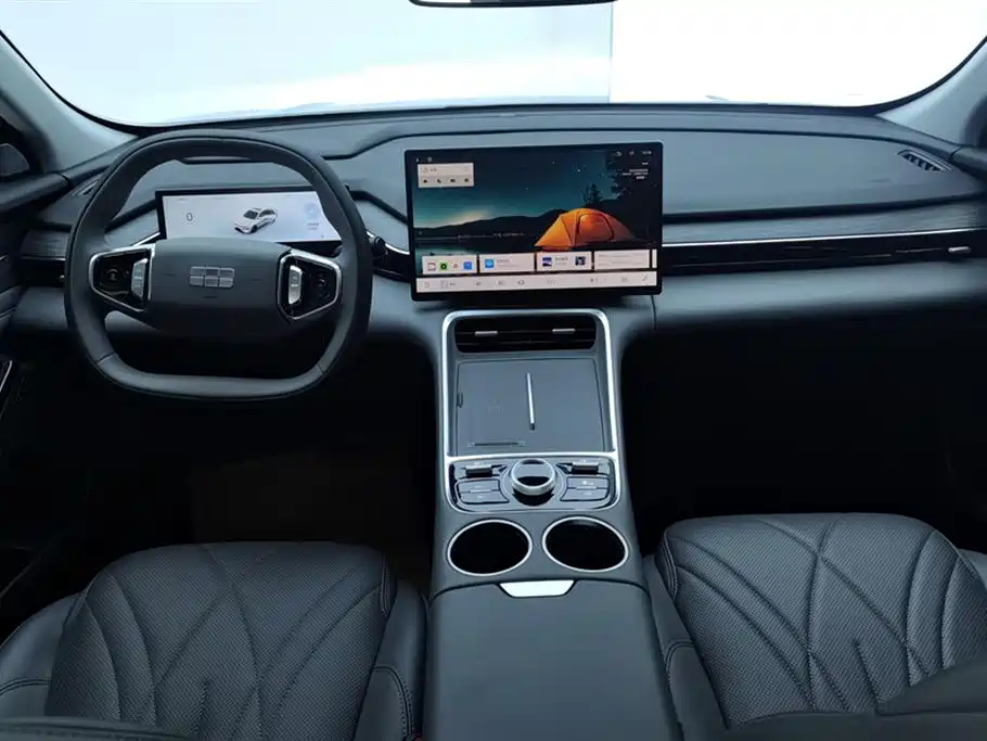 Geely Galaxy Galaxy L6 2025 EM-i 140km Starship Edition фото 12