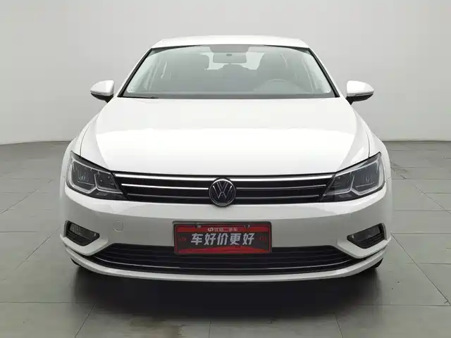 Volkswagen Lamando 2015 230TSI DSG Style — фото 3