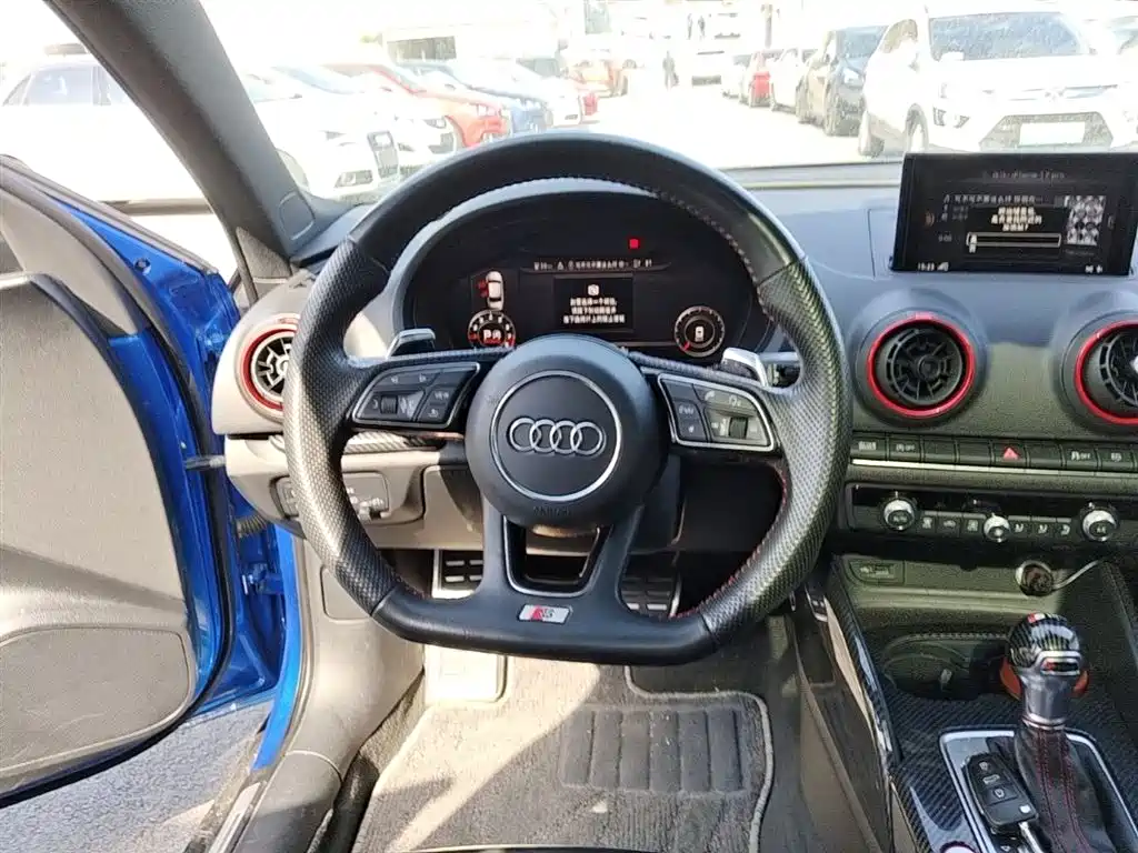 Audi S3 2019 Audi S3 2.0T Limousine фото 11