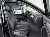 Фото 11 - Volkswagen Touareg
