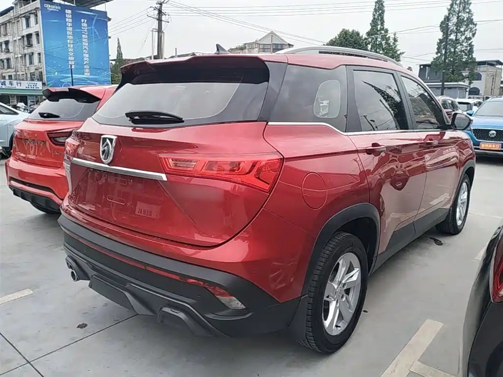 Baojun 530 2019 2019 1.5T CVT Luxury 7-seater China V