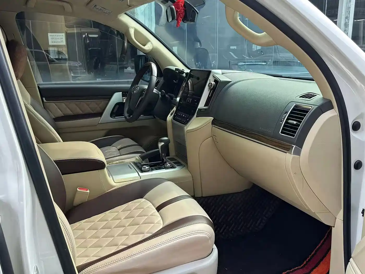 Toyota Land Cruiser (Import) 2018