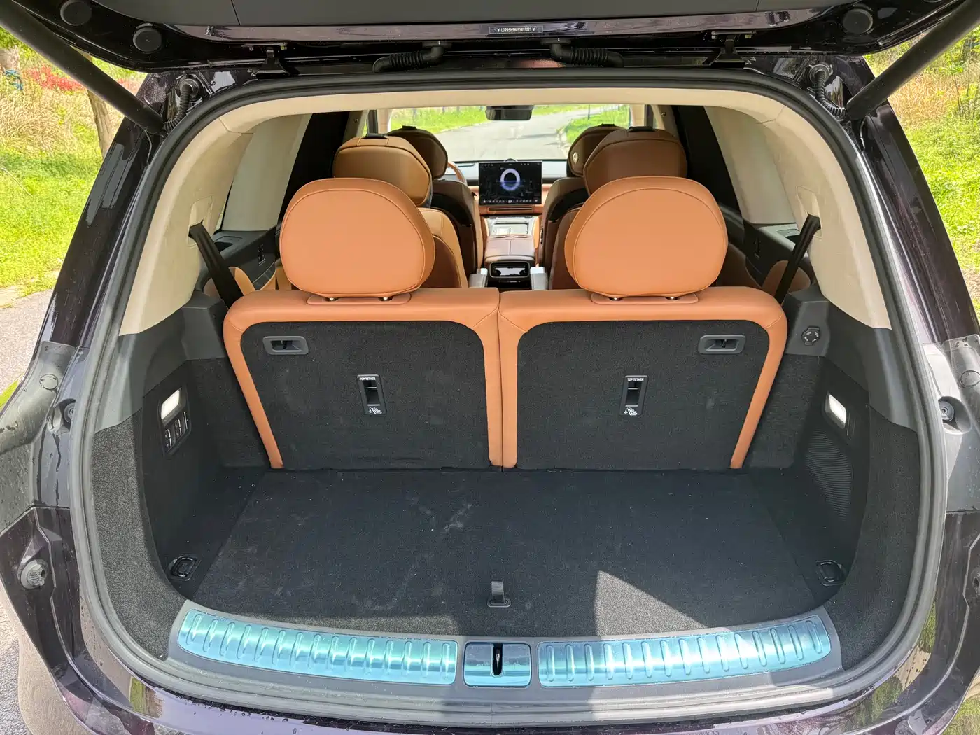 Voyah Auto VOYAH Taisan 2026 Model Base фото 18