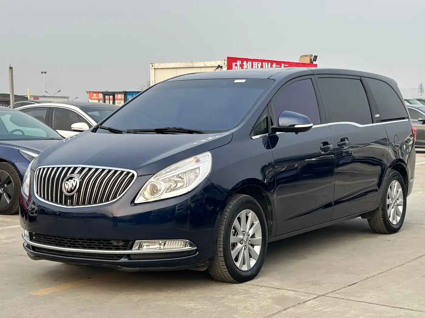 Buick GL8 2015 2.4L Luxury Business Exclusive Edition