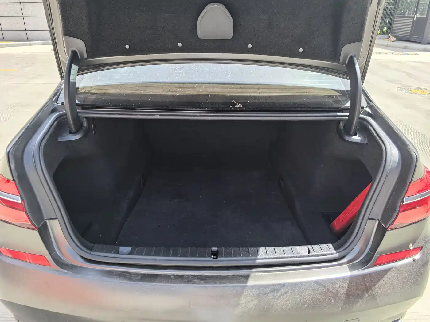BMW 7 Series 2018 740Li xDrive Premium Type M Sport Package фото 21