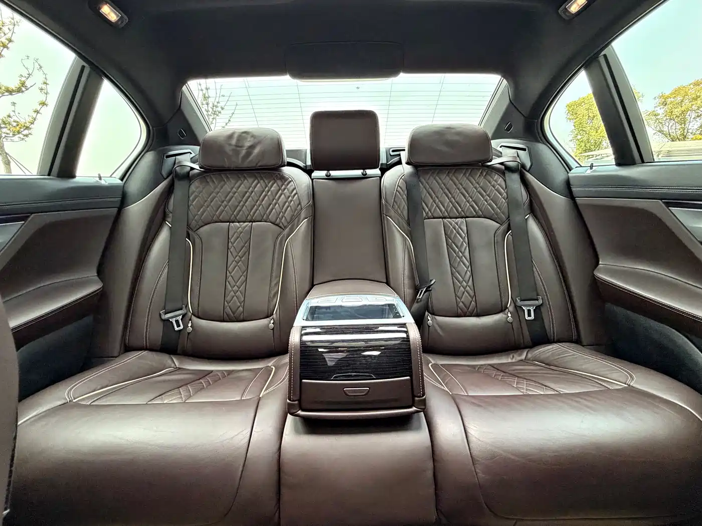 BMW 7 Series 2019 730Li M Sport Package фото 12