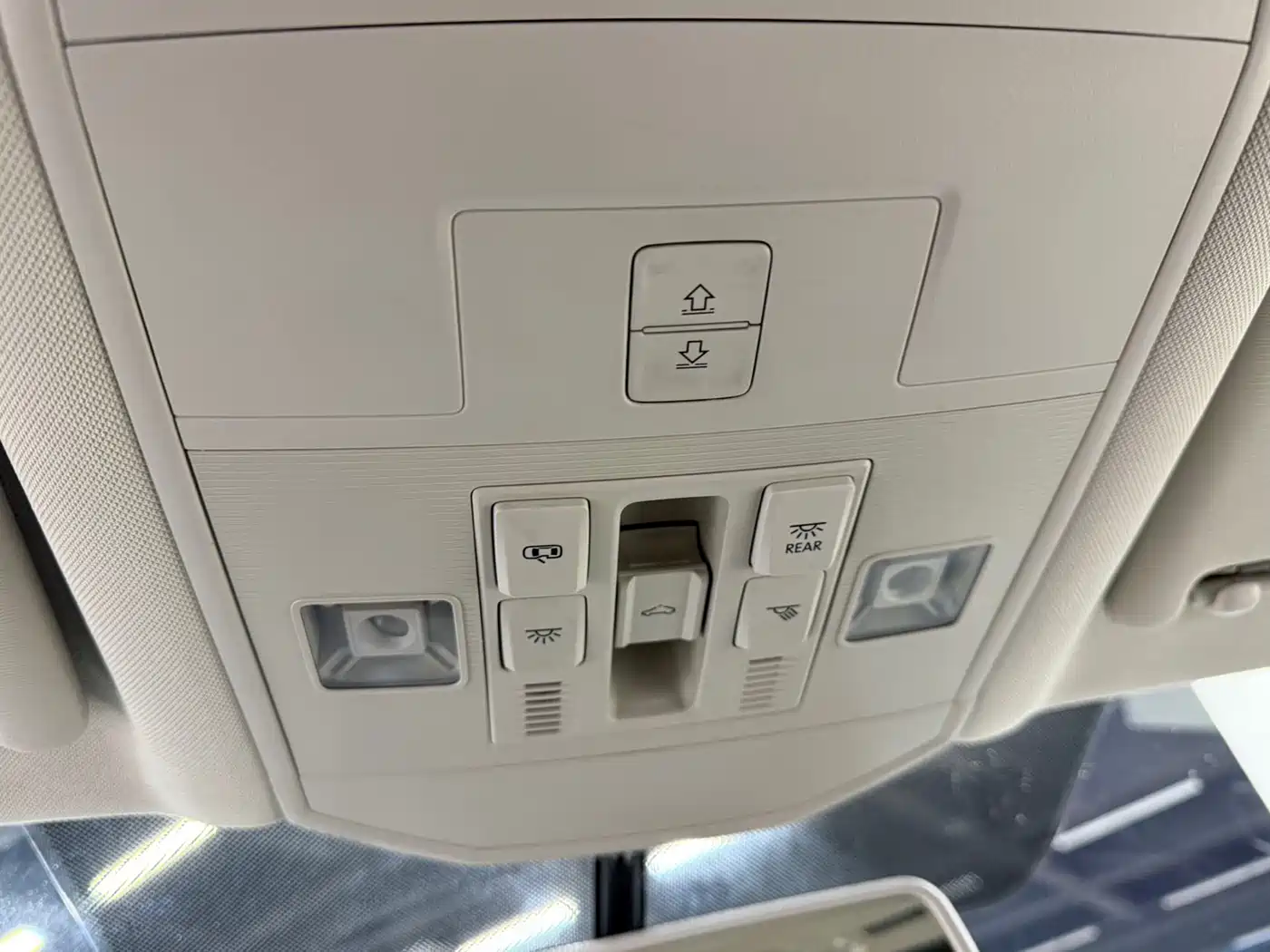 VOLKSWAGEN T ROC EXPLORING SONGS