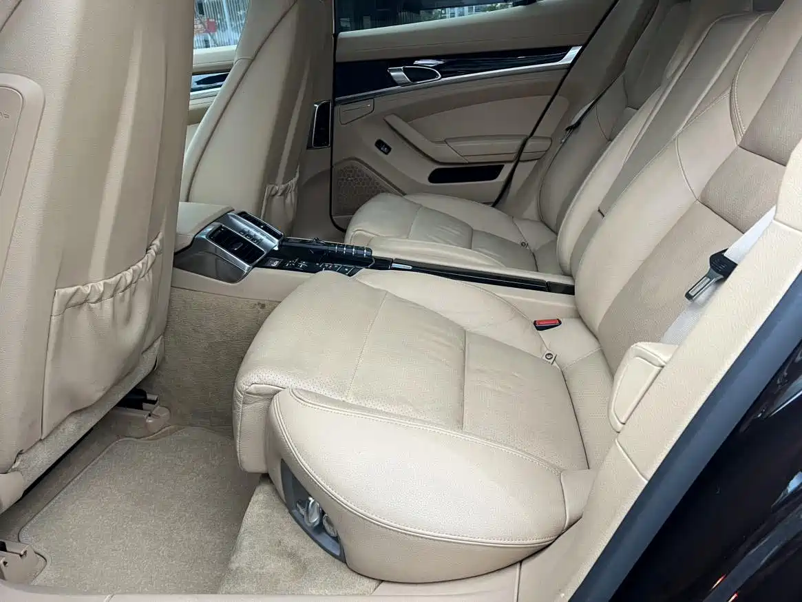 Porsche Panamera 2013 Panamera Platinum Edition 3.6L фото 12