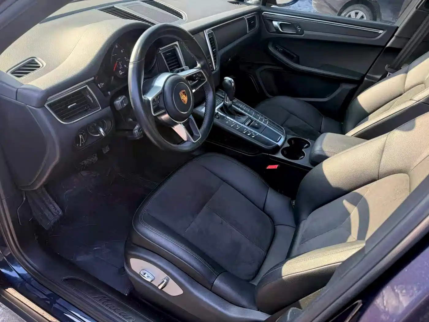 Porsche Macan 2017 Macan 2.0T фото 12