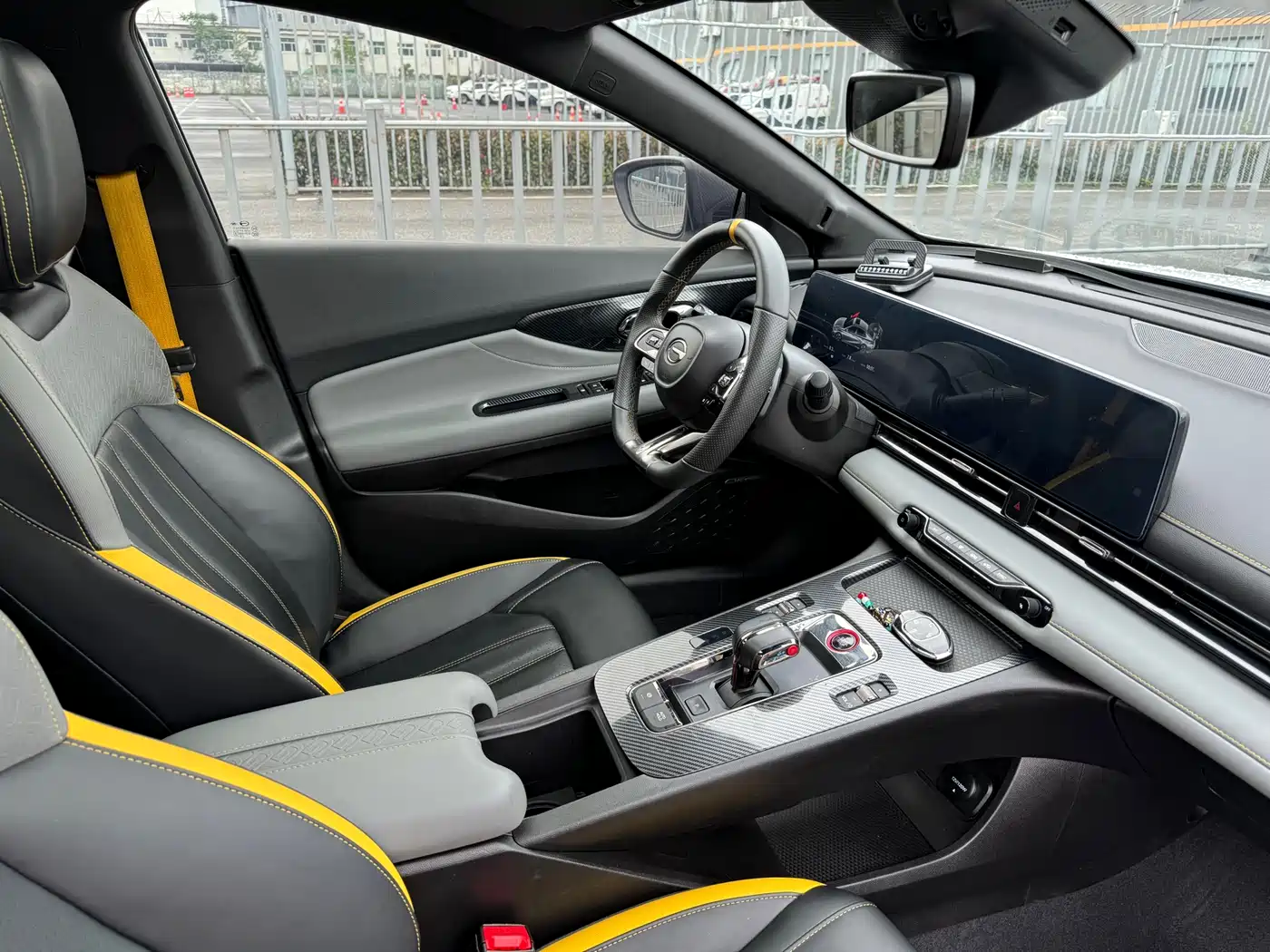 GAC Trumpchi Trumpchi Emkoo 2023 270T DCT J16 Edition фото 9