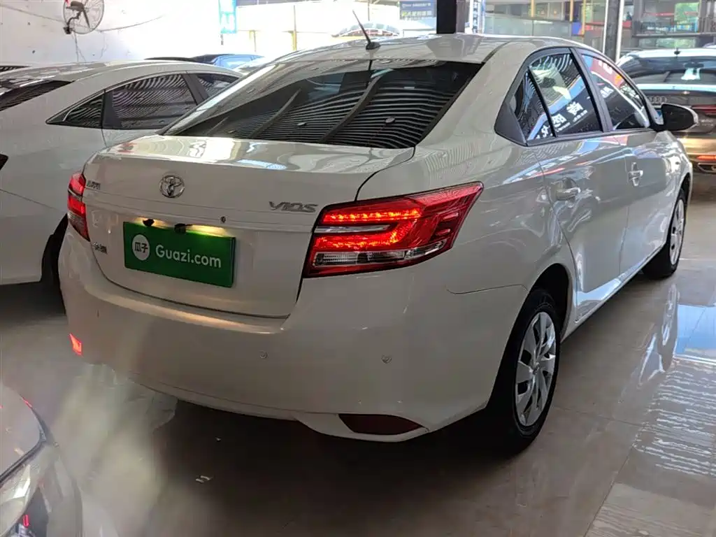 Toyota Vios 2017 1.5L CVT Pioneer фото 7
