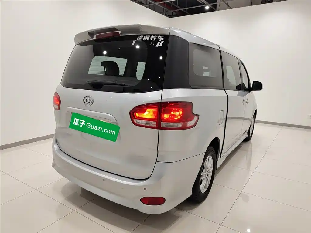 SAIC Maxus Maxus G10 2021 2.0T Automatic Elite Edition Gasoline 7-Seater фото 5