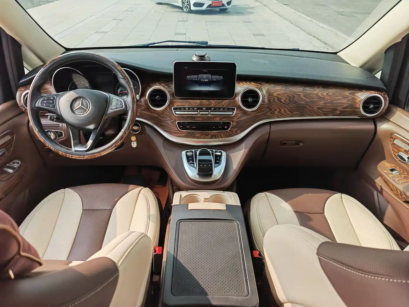 Mercedes-Benz V-Class 2018 V 260 Navigator Edition China VI фото 9