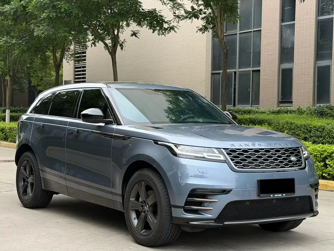 Land Rover Range Rover Velar 2019 250PS R-DYNAMIC S фото 4