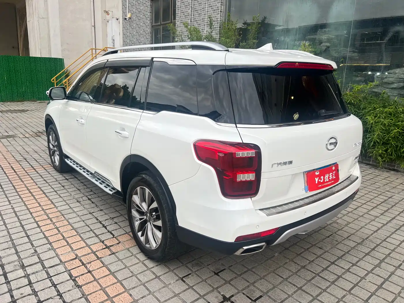 GAC Trumpchi Trumpchi GS8 2017 2017 320T 2WD Luxury Smart Connect (7-seater)