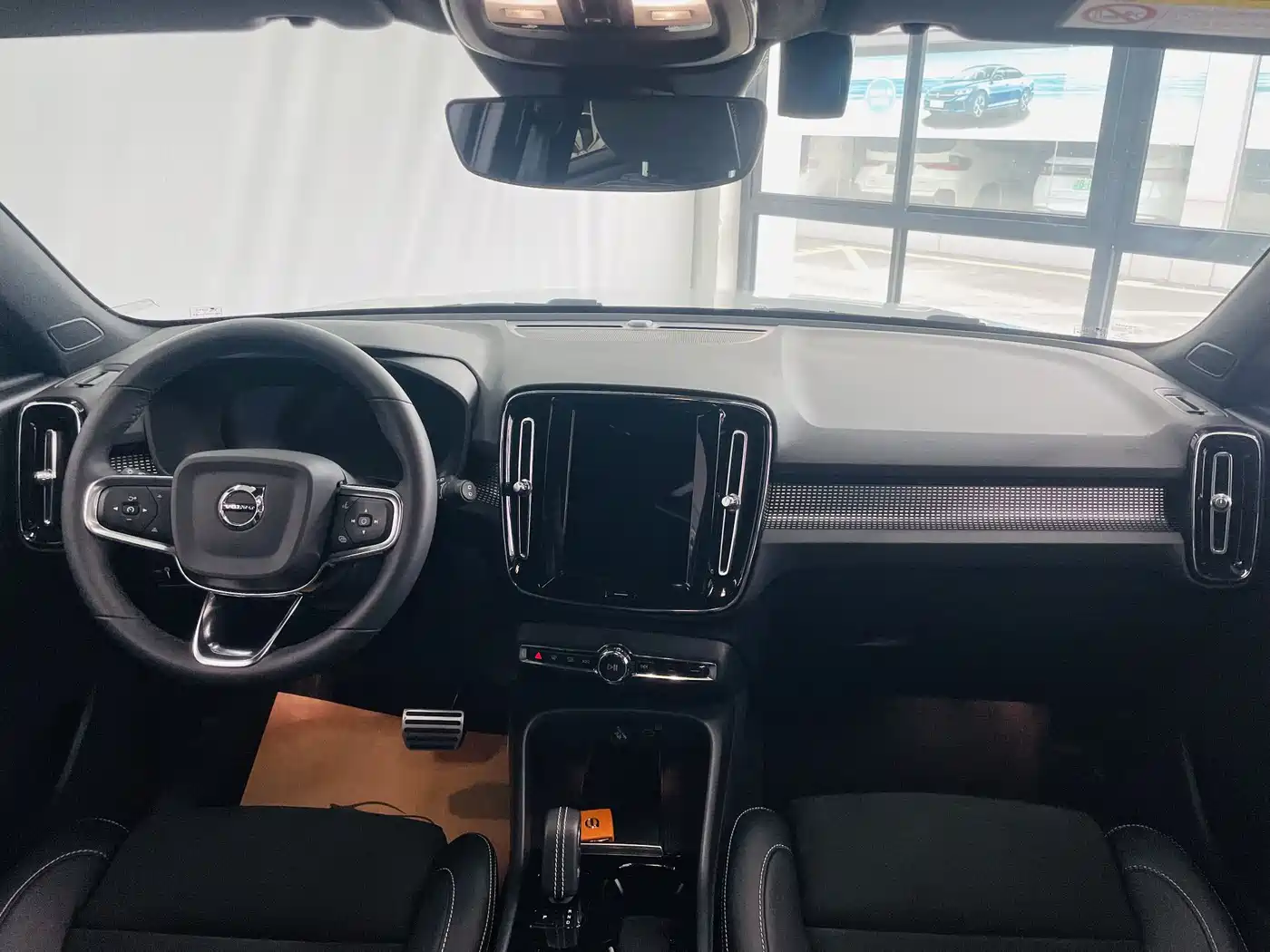 VOLVO XC40 NEW ENERGY