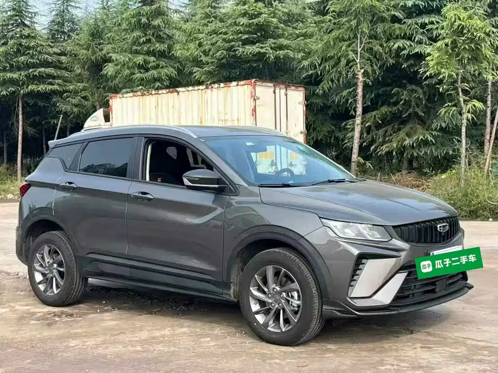 Фото 4 - Geely Coolray