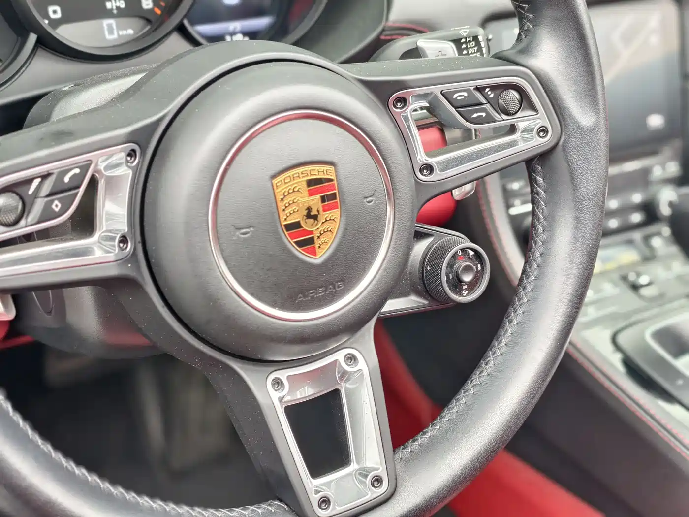 Porsche 718 2022 Boxster T 2.0T фото 12