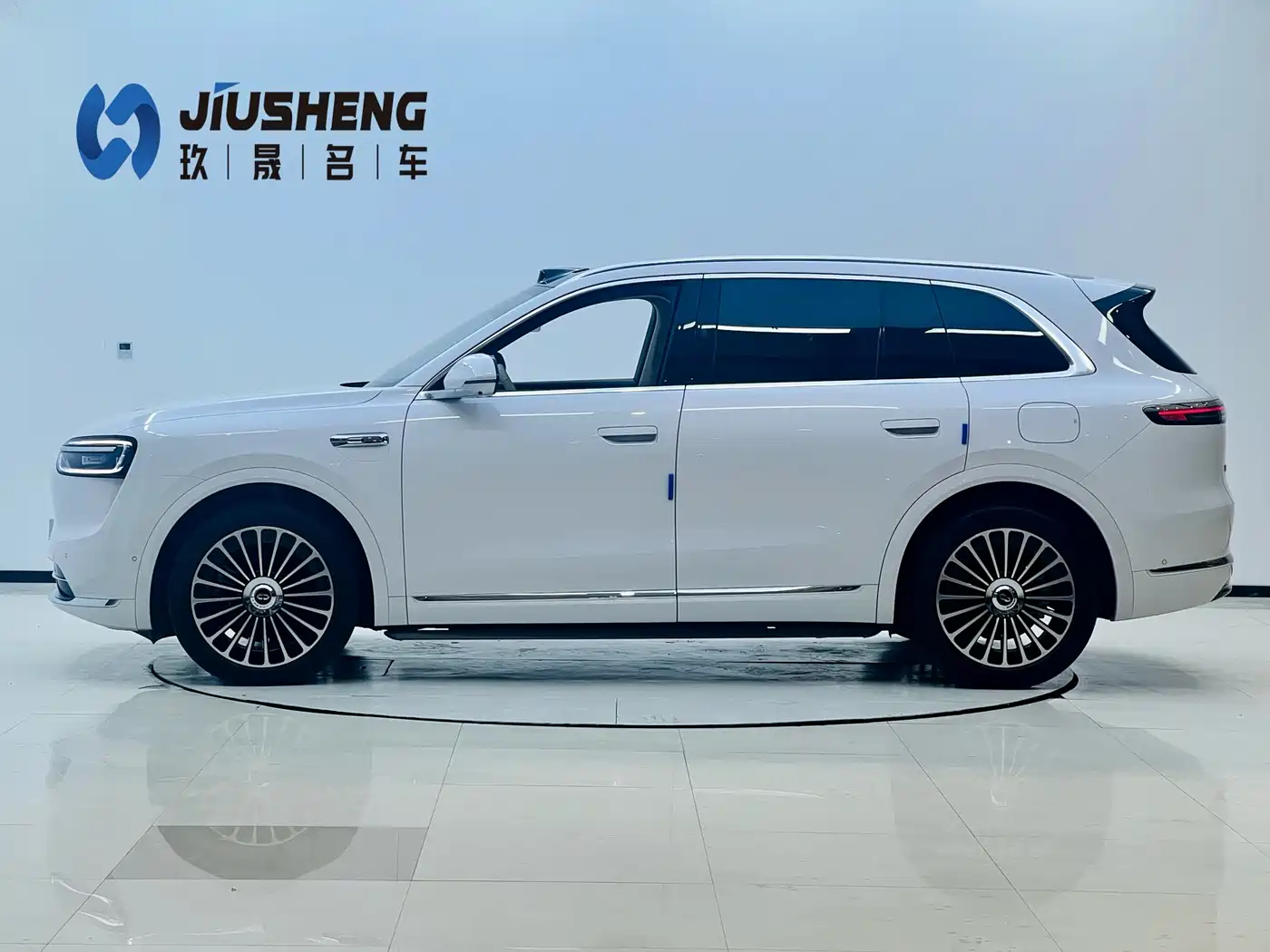 AITO Wenjie AITO M7 2026 Extended Range Ultra AWD 5-Seater фото 3