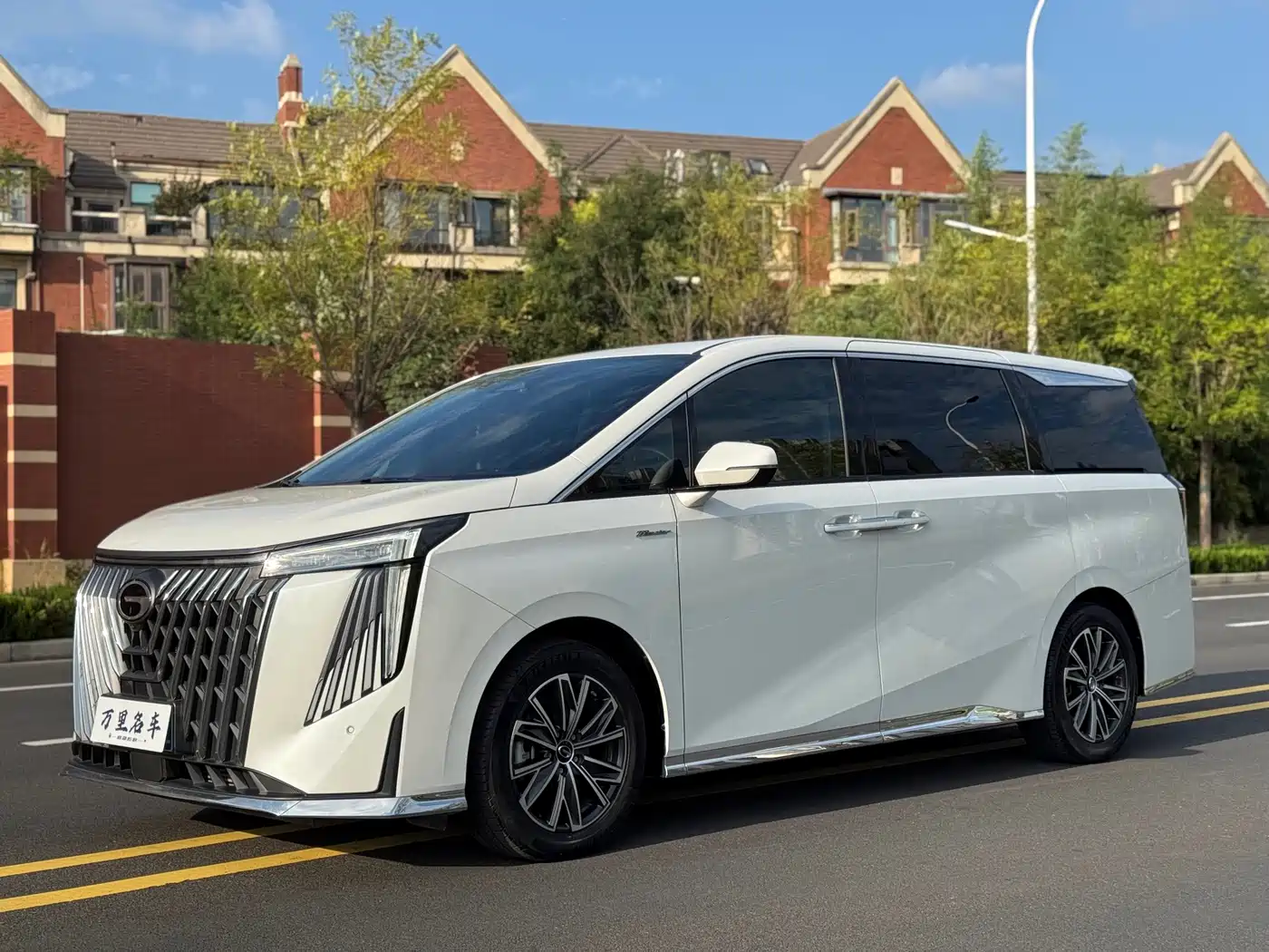 GAC TRUMPCHI TRUMPCHI M8
