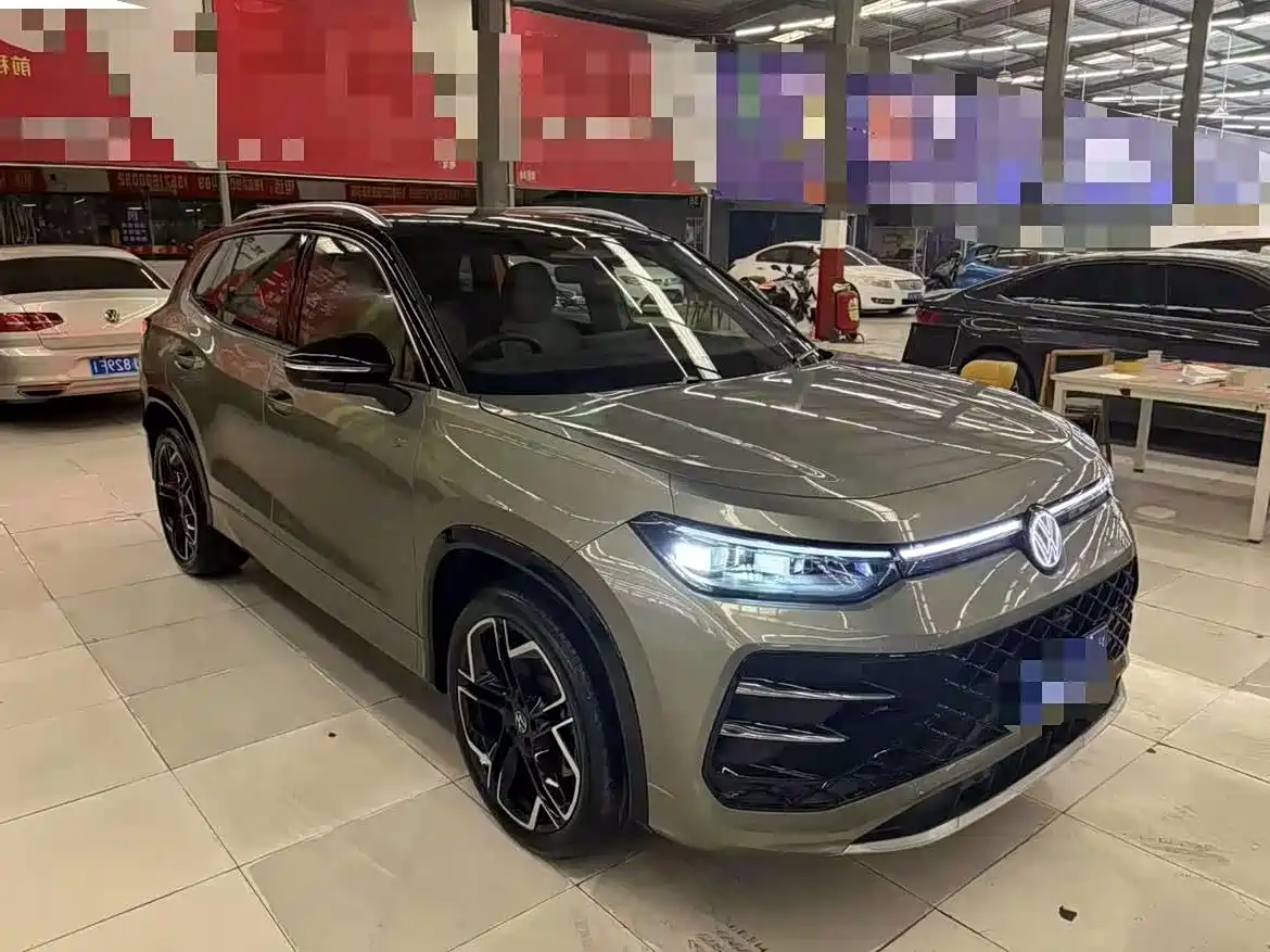 Volkswagen Tayron 2025 Model Tayron L 380TSI 4WD Luxury Easy Package фото 3
