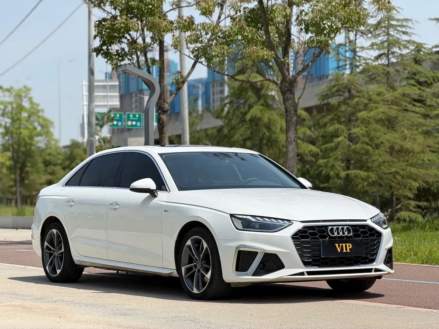 Audi A4L 2020 40 TFSI Fashion Elegance фото 3