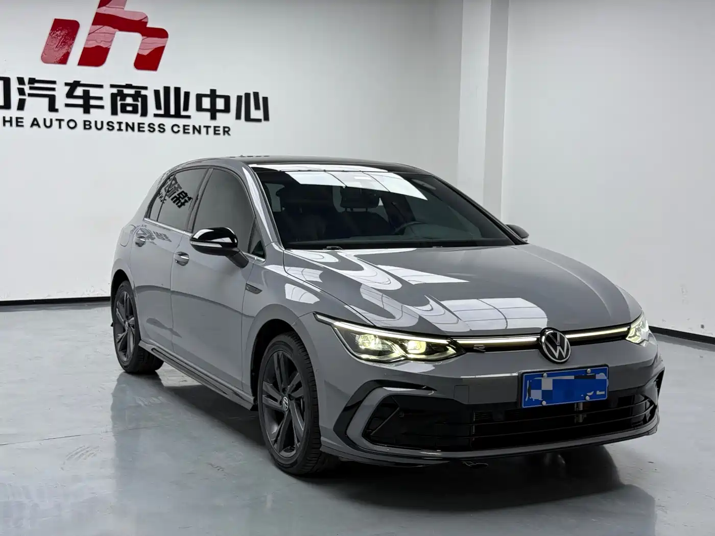 Volkswagen Golf 2023 280TSI DSG R-Line Lite фото 3