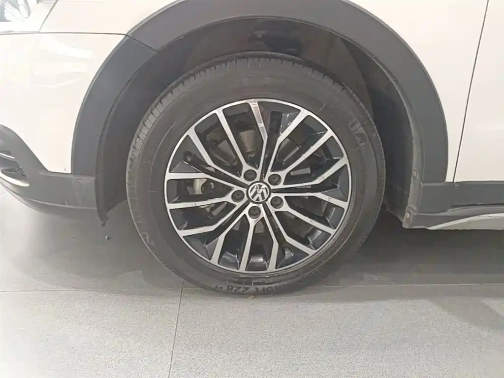 Volkswagen Gran Lavida 2014 1.6L Auto фото 23