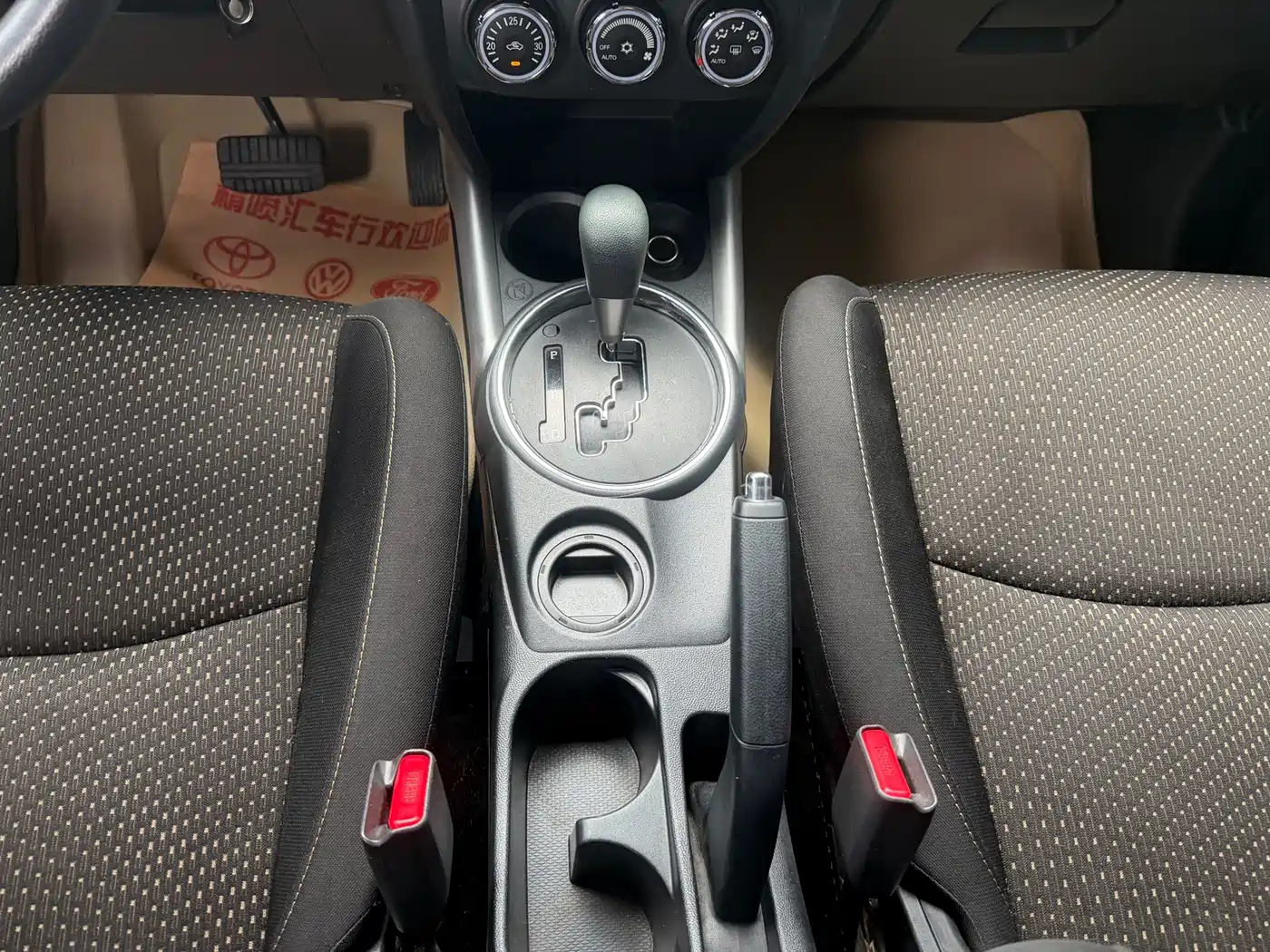 Mitsubishi ASX 2013 2.0L CVT 2WD Elite фото 12