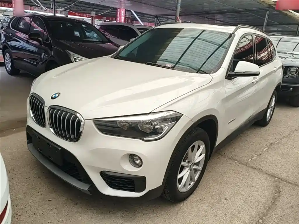 BMW X1 2016 sDrive18Li Fashion Model