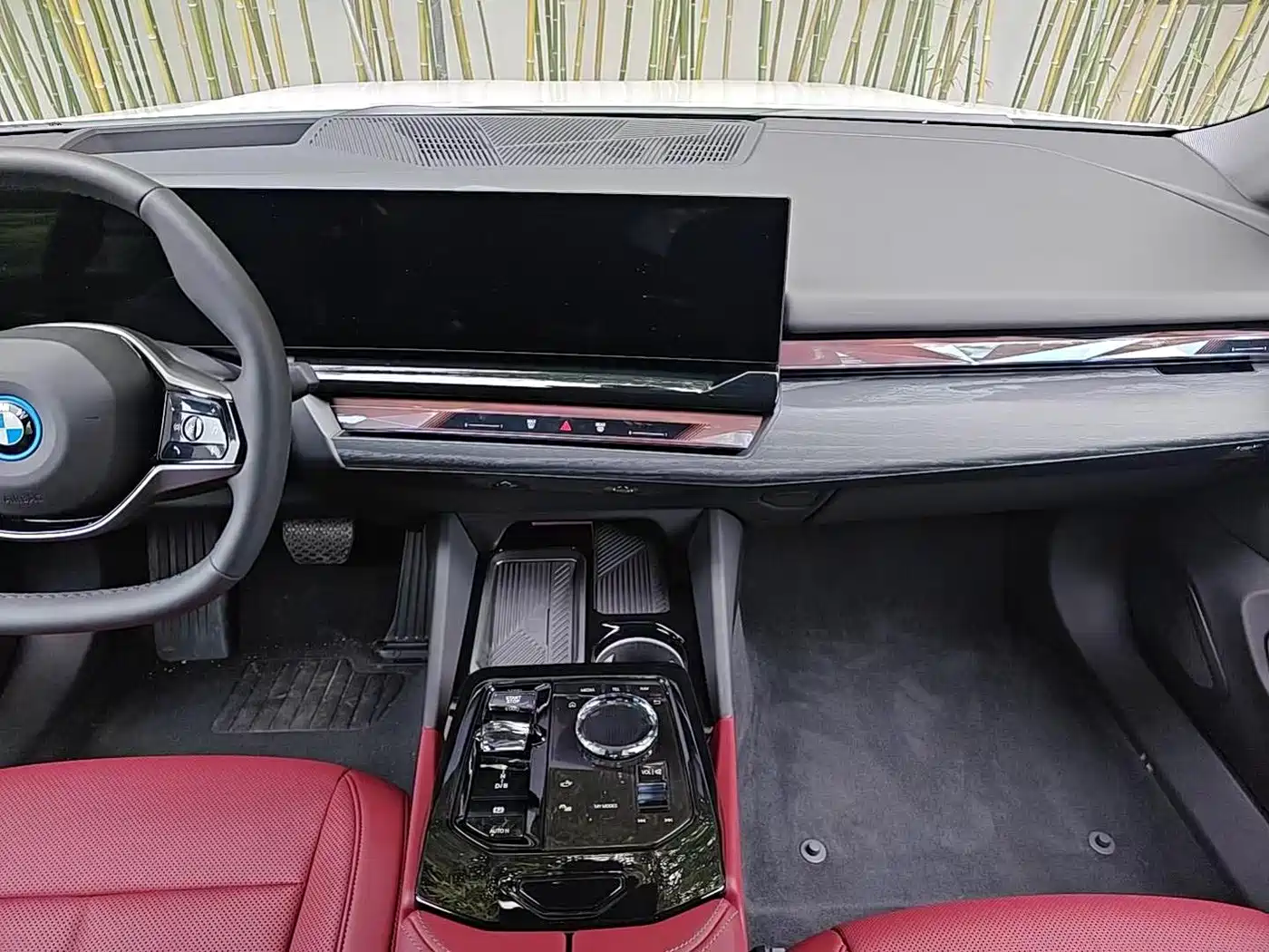 BMW i5 2024 eDrive 35L Premium Luxury Package фото 14