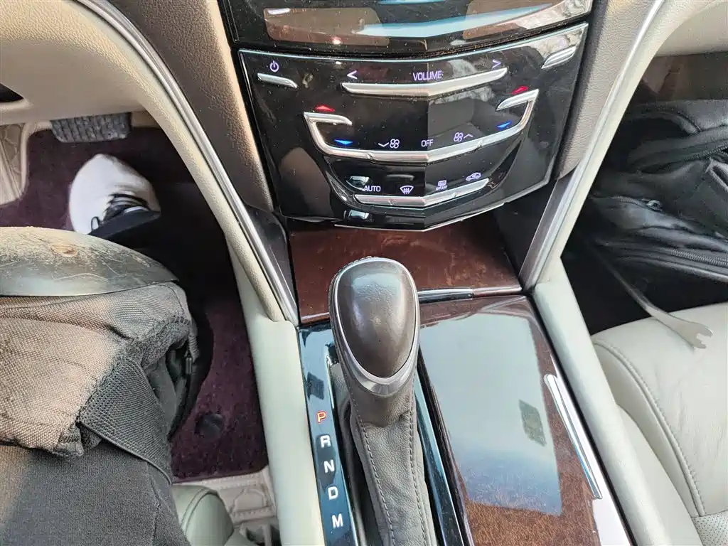 Cadillac XTS 2016 28T Technology фото 6