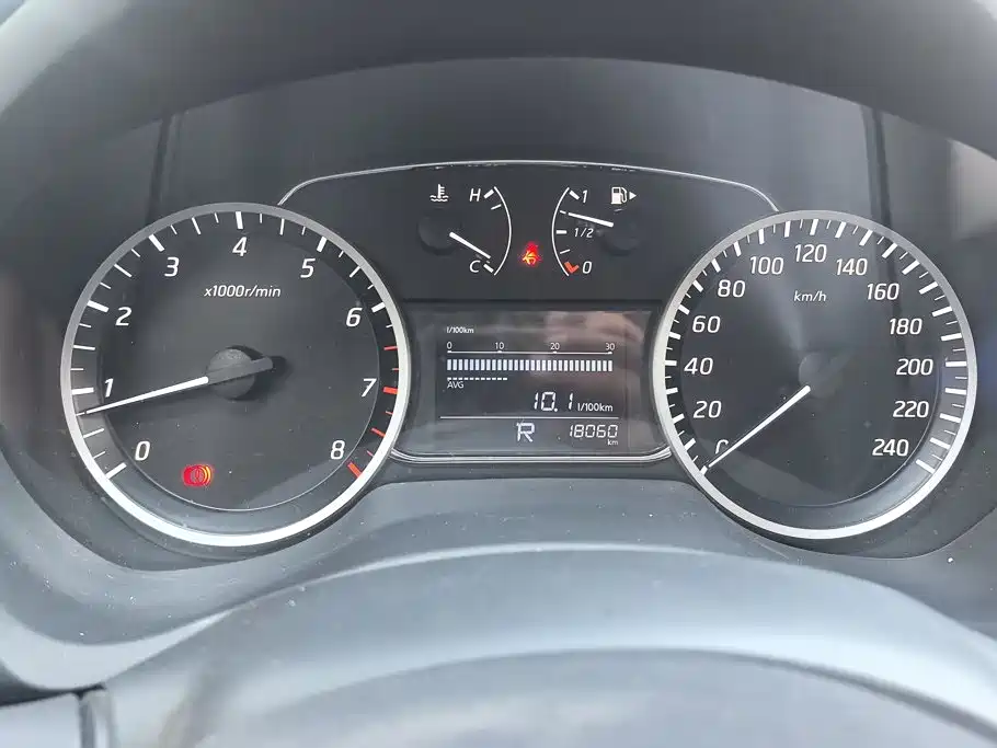 Nissan SYLPHY, миниатюра 14
