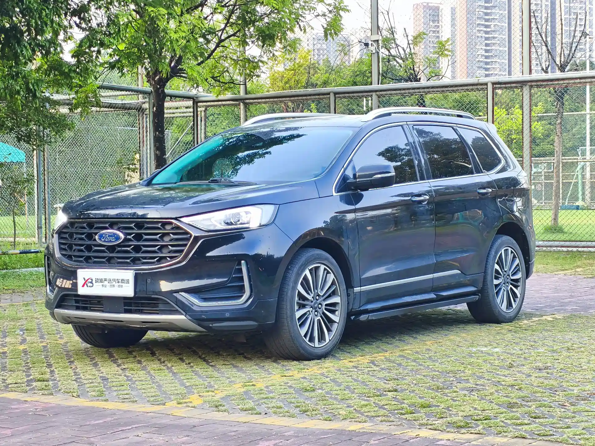 Фото 1 - Ford Edge