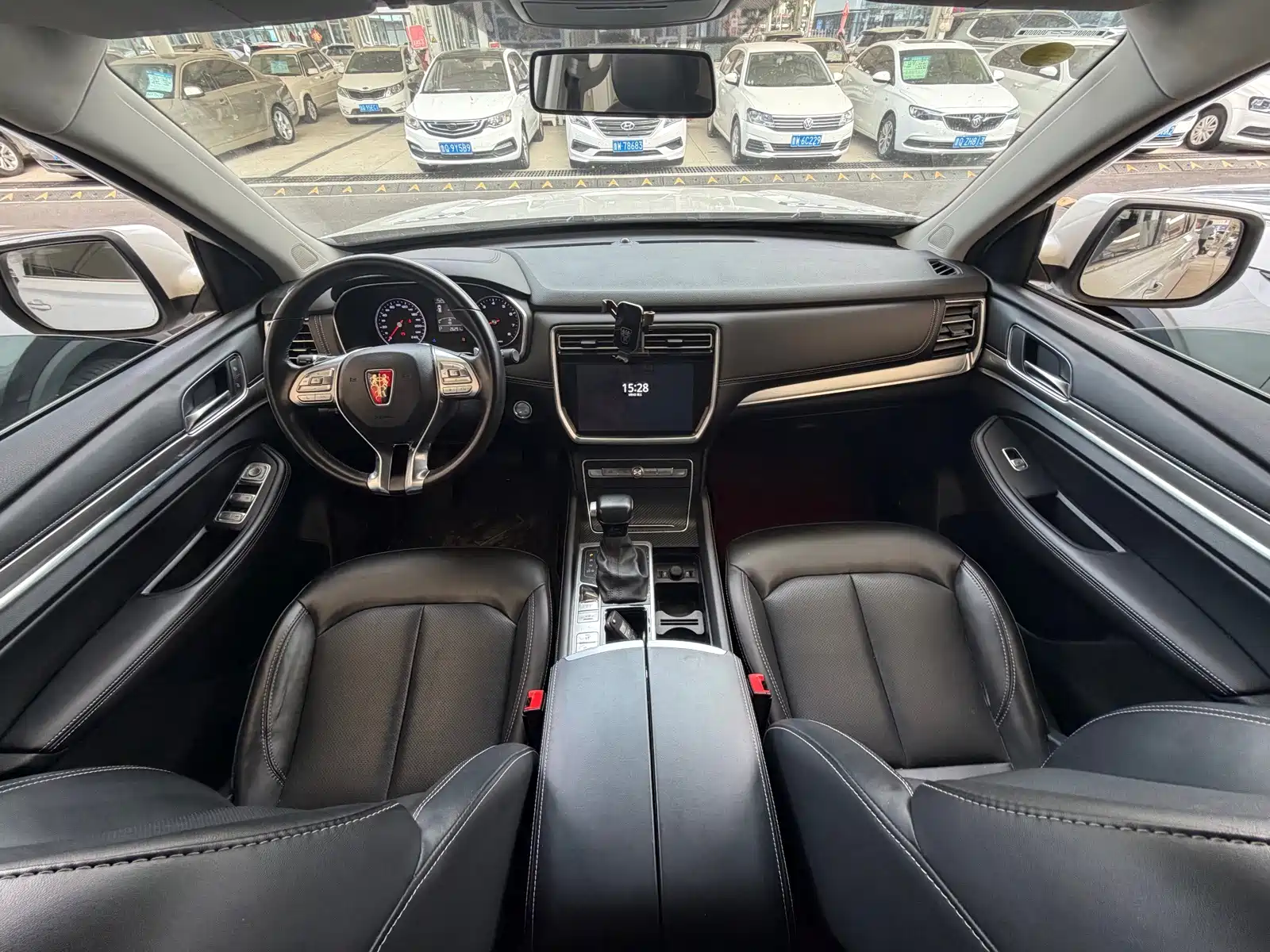 Фото 4 - Roewe RX8