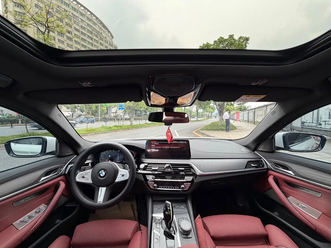 BMW 5 Series 2023 530Li Premium M Sport Package фото 5