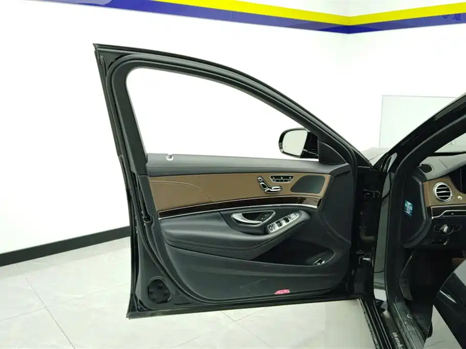Mercedes-Benz S-Class 2019 S 350 L Premium Ultimate Edition фото 7