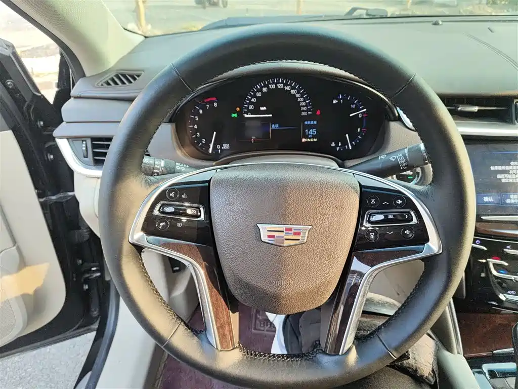 Cadillac XTS 2016 28T Technology фото 3
